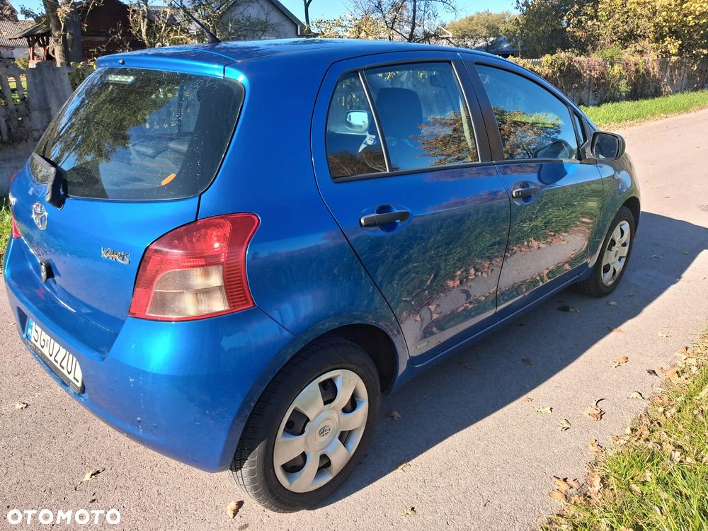 Toyota Yaris 1.3 Sol - 3