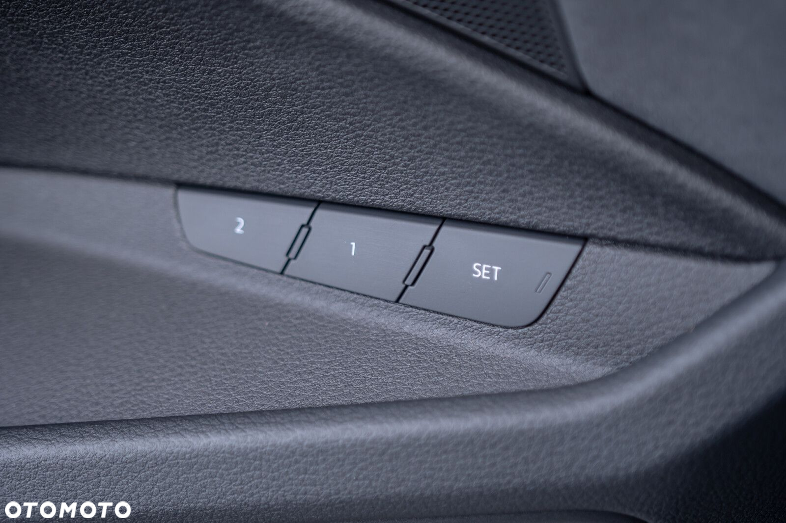 Audi e-tron - 23