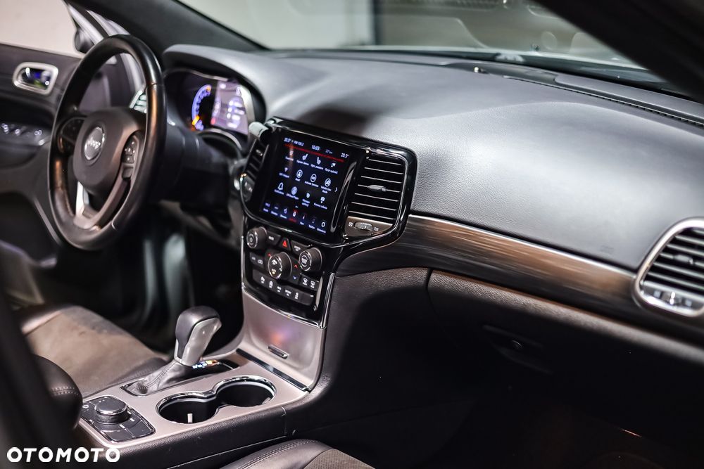 Jeep Grand Cherokee 3.6 V6 Laredo - 31