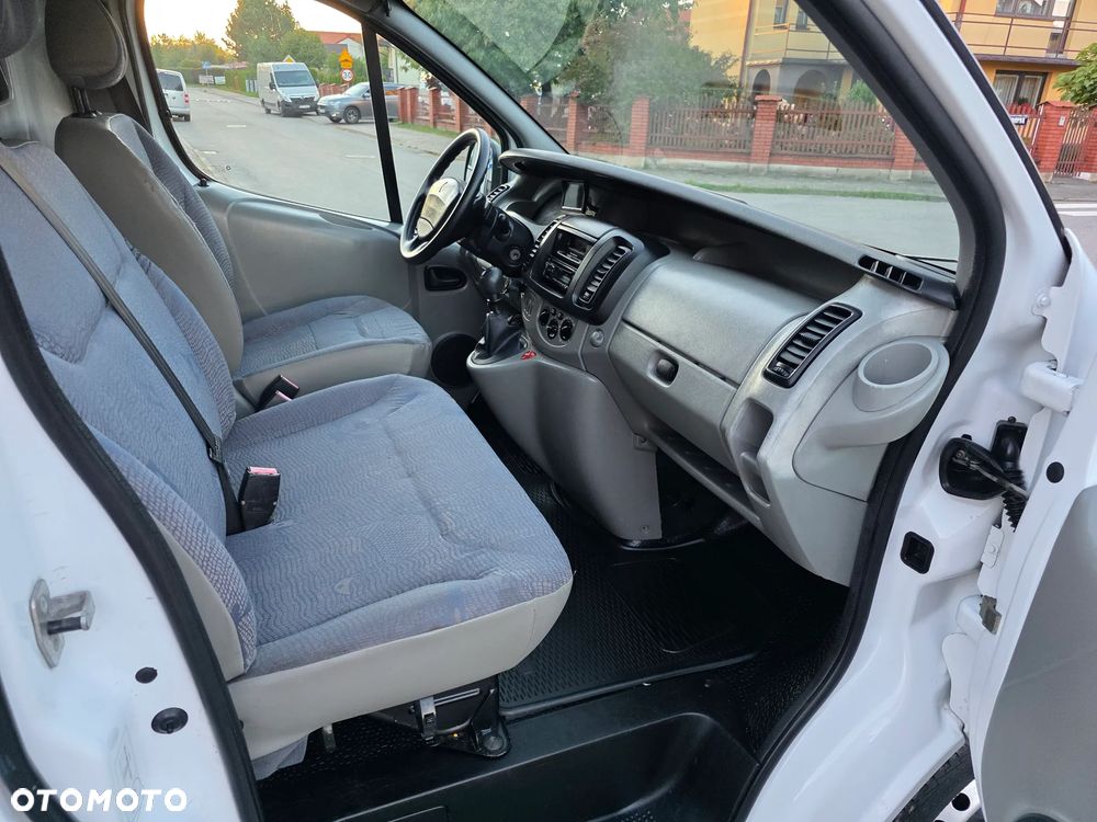 Renault Trafic - 17