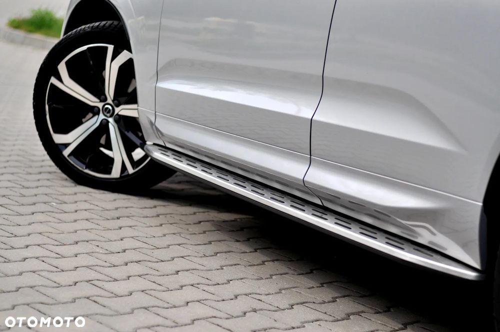 Volvo XC 60 T6 AWD Recharge Geartronic RDesign - 15
