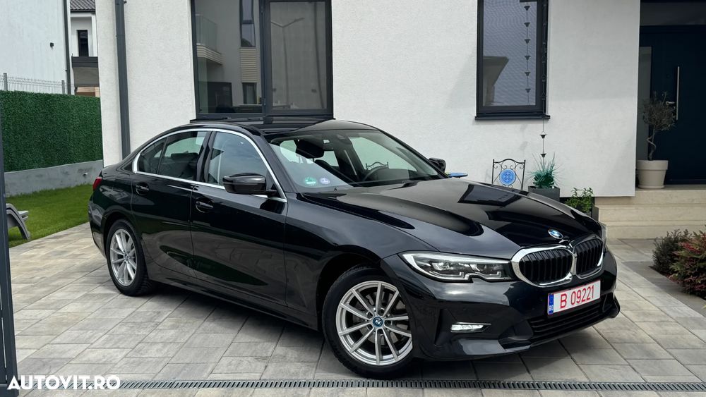 BMW Seria 3 320i Aut. Sport Line - 12