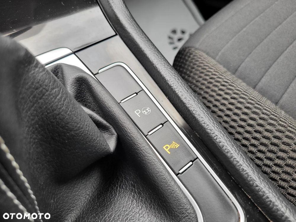 Volkswagen Golf 1.2 TSI BlueMotion Technology Cup - 23
