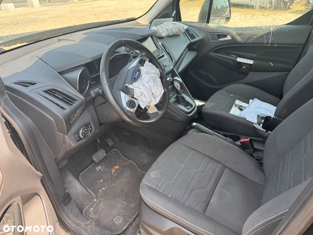Ford Tourneo Connect - 12