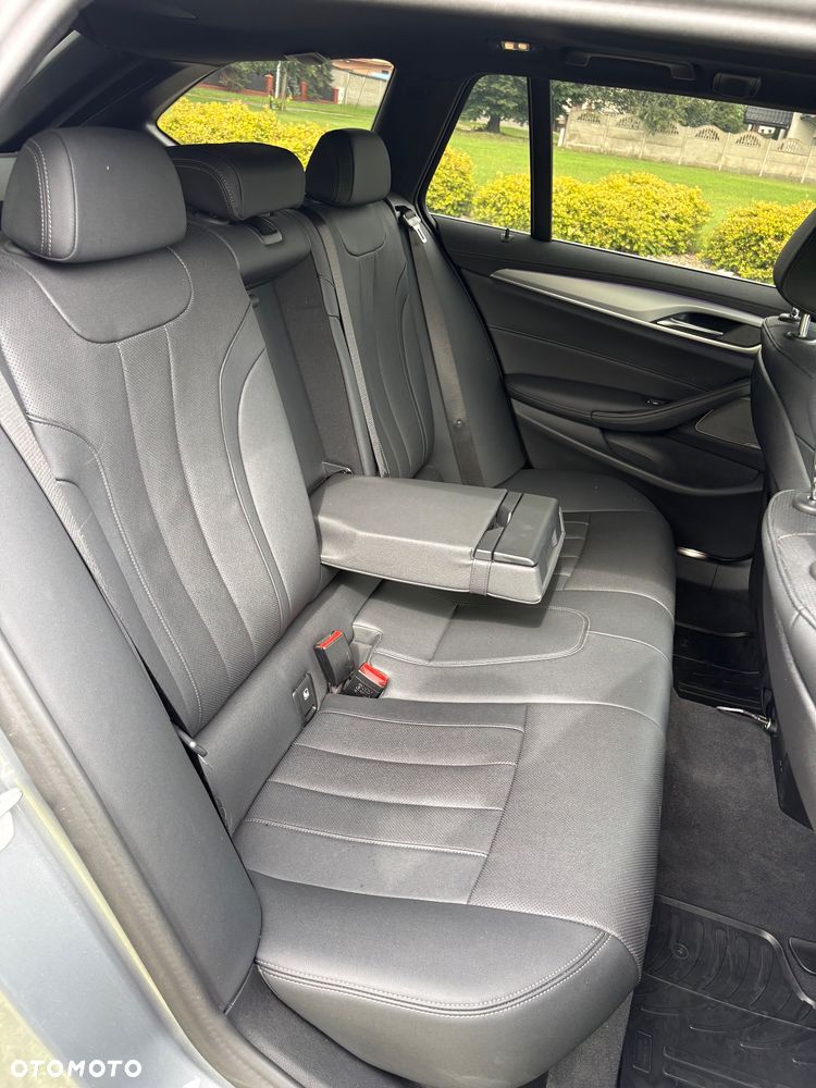 BMW Seria 5 520d xDrive - 21
