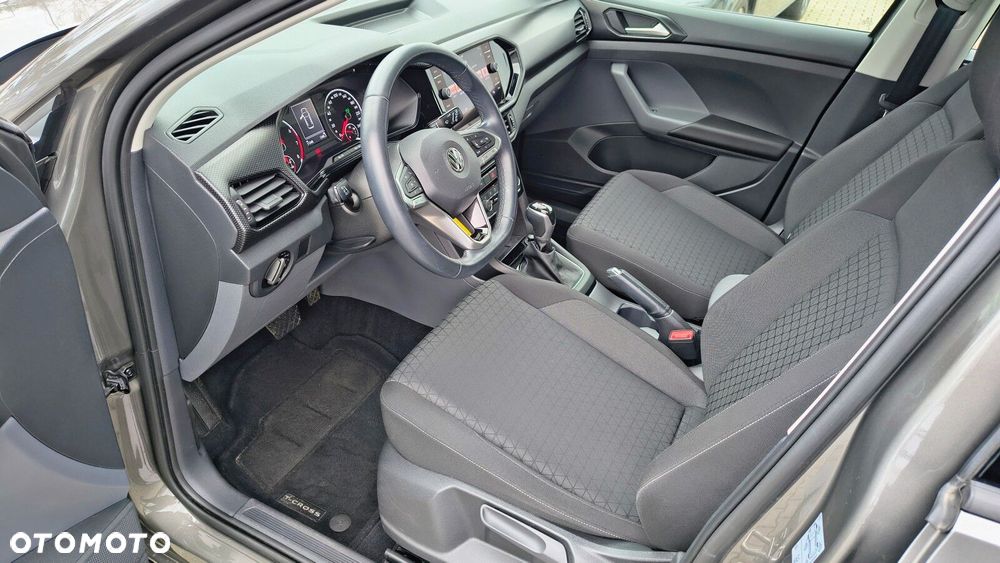 Volkswagen T-Cross - 10