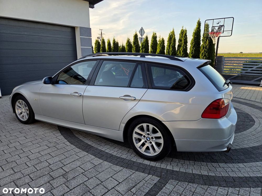 BMW Seria 3 - 10