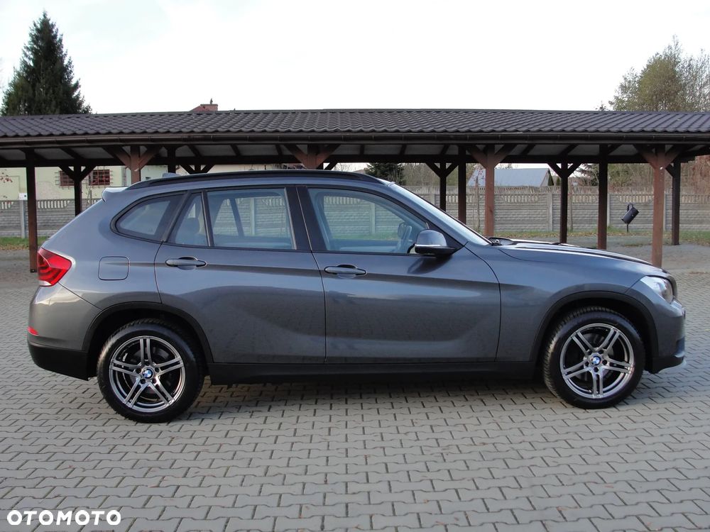 BMW X1 xDrive18d - 11