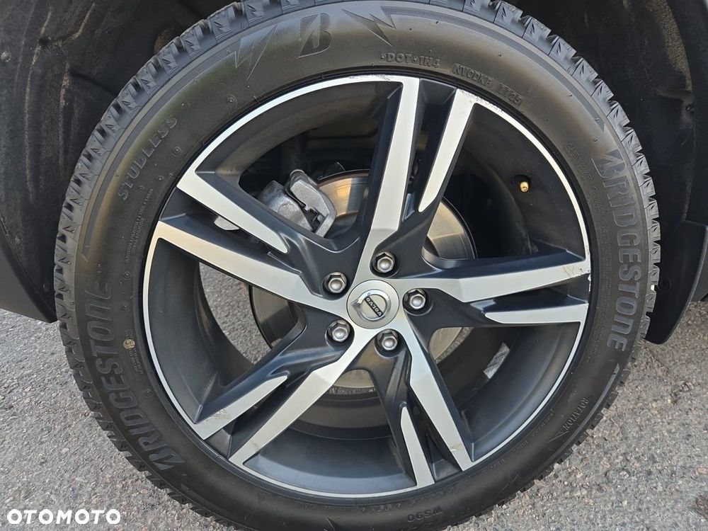 Volvo XC 40 T5 AWD R-Design - 16
