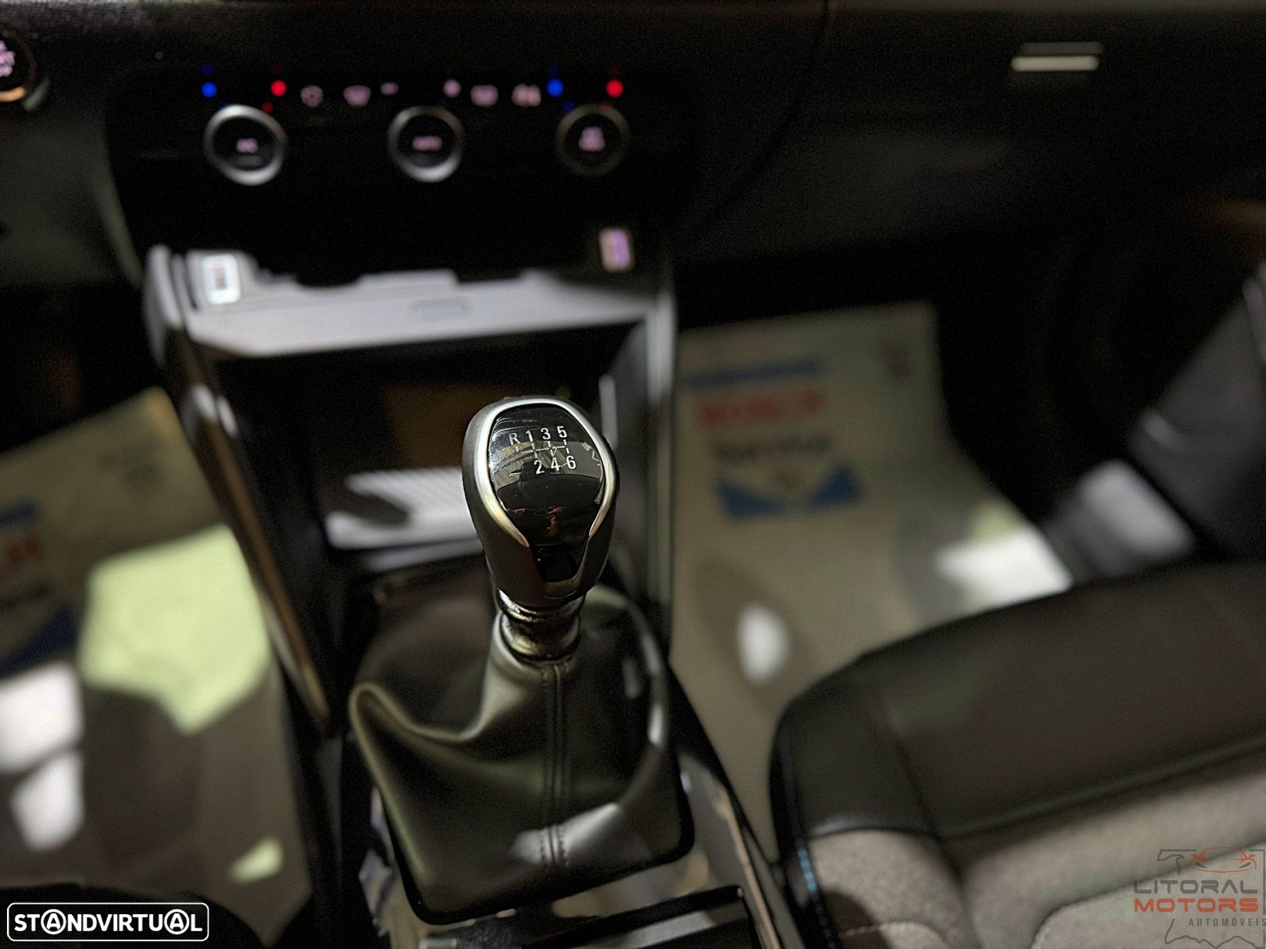 Citroën C4 1.2 PureTech Shine - 28