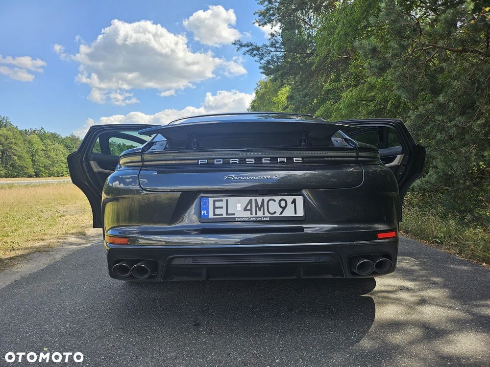 Porsche Panamera - 32