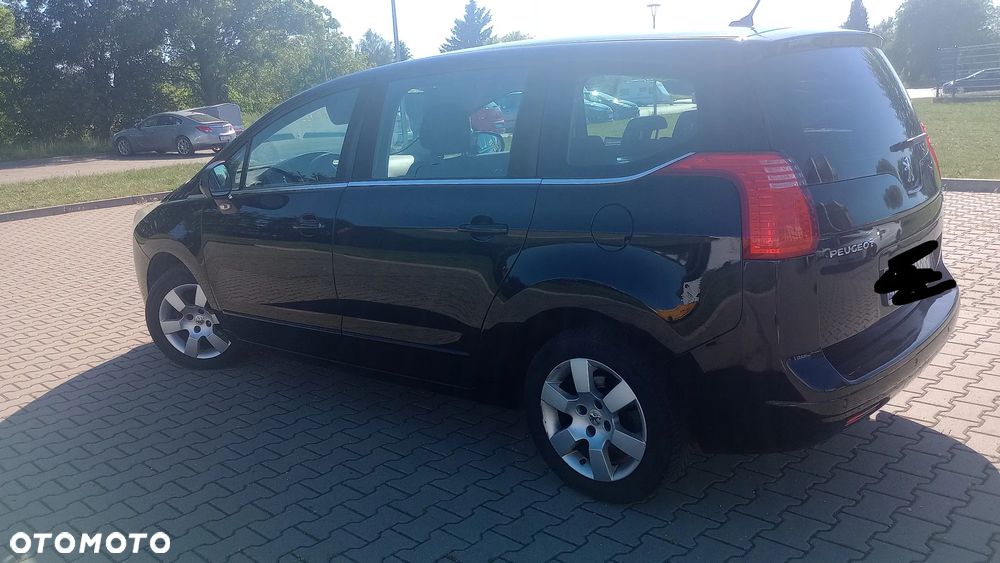 Peugeot 5008 ver-1-6-hdi-active-7os - 2