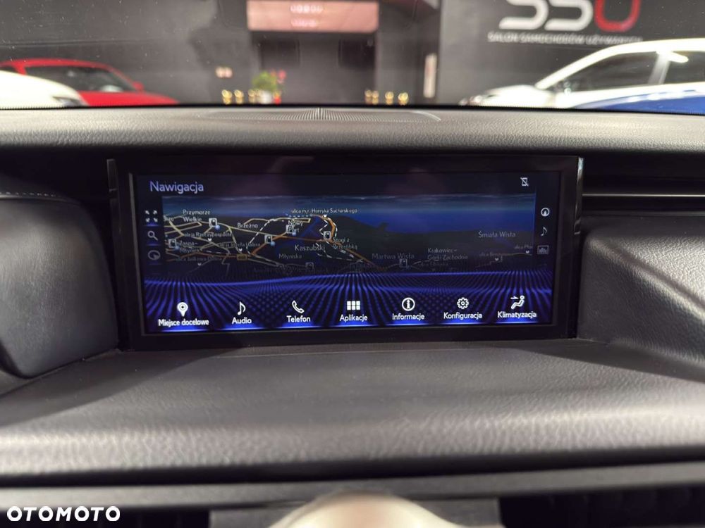 Lexus RC 300h F Sport - 30