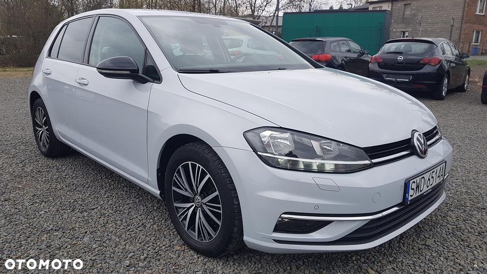 Volkswagen Golf 1.6 TDI BMT Comfortline - 3