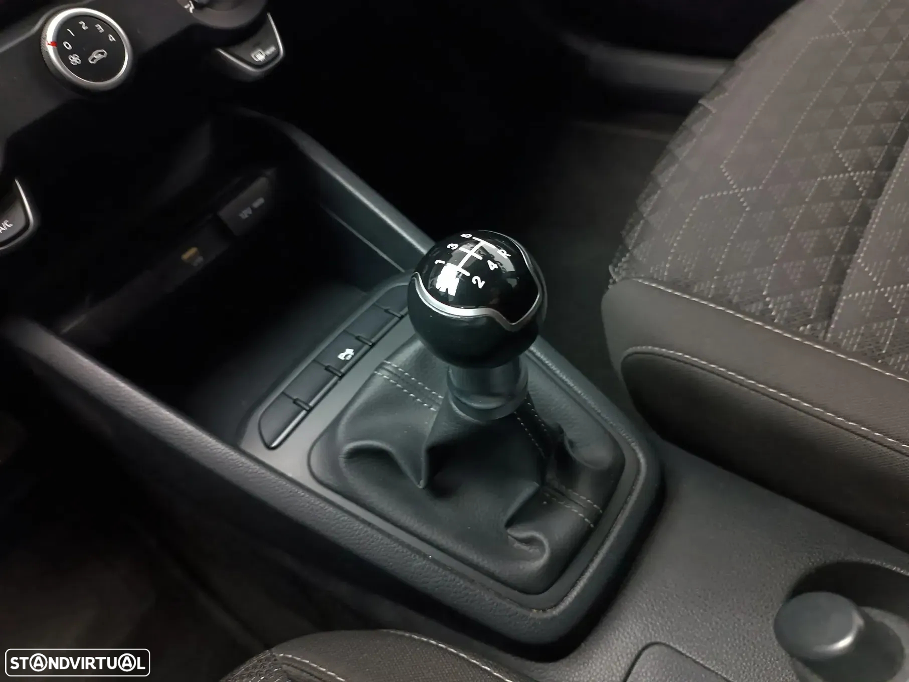 Kia Rio 1.2 CVVT Dynamic - 17