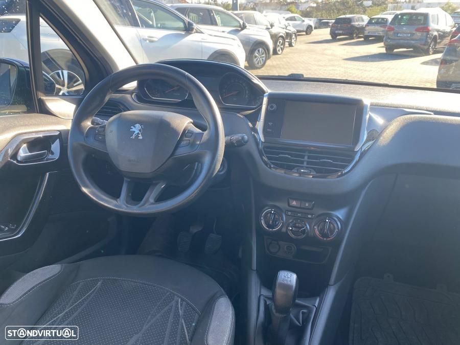 Peugeot 208 1.4 HDi - 5