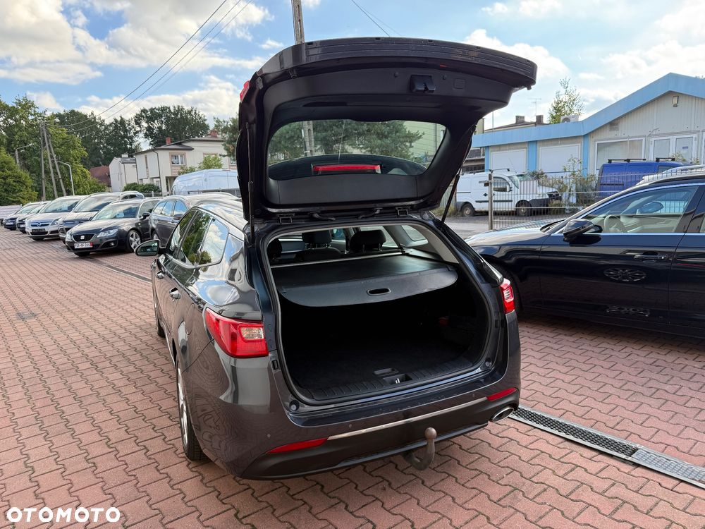 Kia Optima - 23
