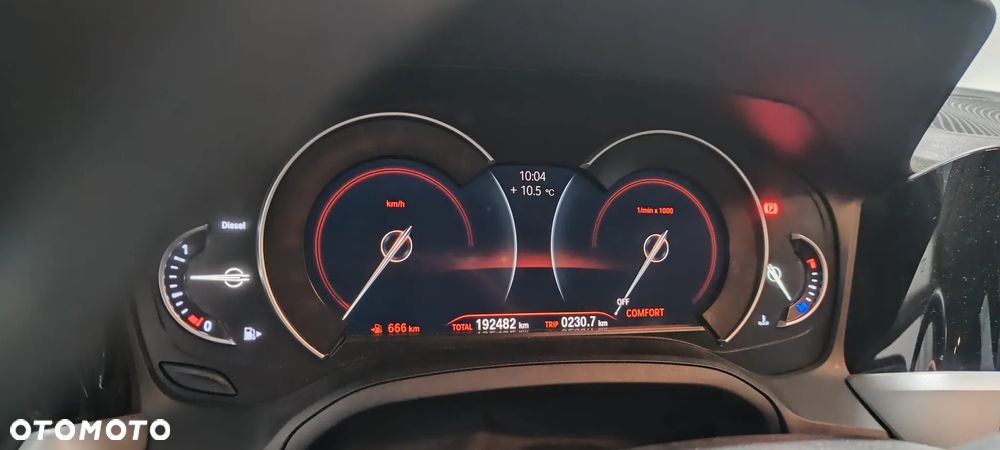 BMW Seria 3 318d - 30