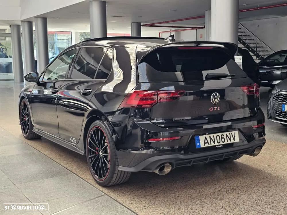 VW Golf 2.0 TSI GTI Clubsport 45 Years DSG - 4