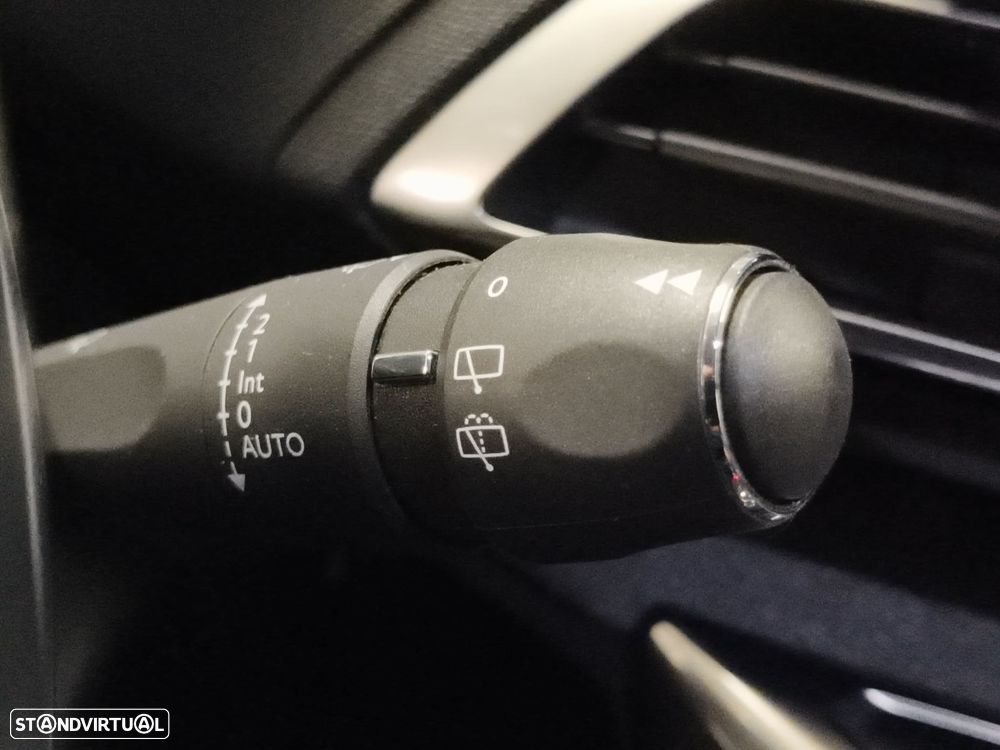 Peugeot 3008 1.5 BlueHDi Allure Pack EAT8 - 22