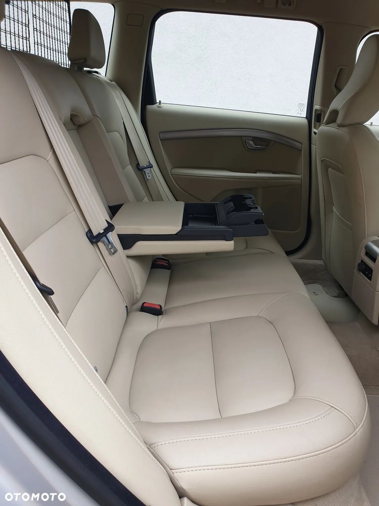 Volvo V70 D4 Geartronic Linje Svart - 37