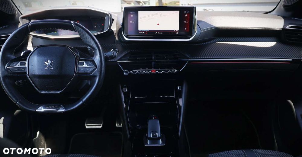 Peugeot 208 - 11