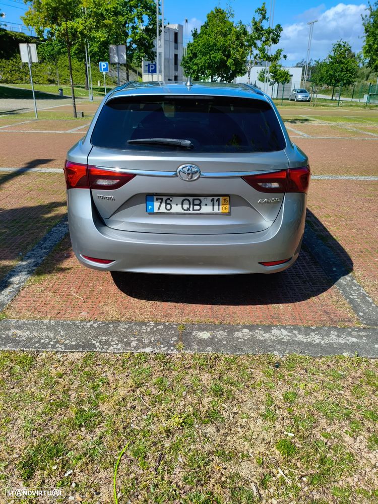 Toyota Avensis SW 2.0 D-4D Luxury+GPS - 3