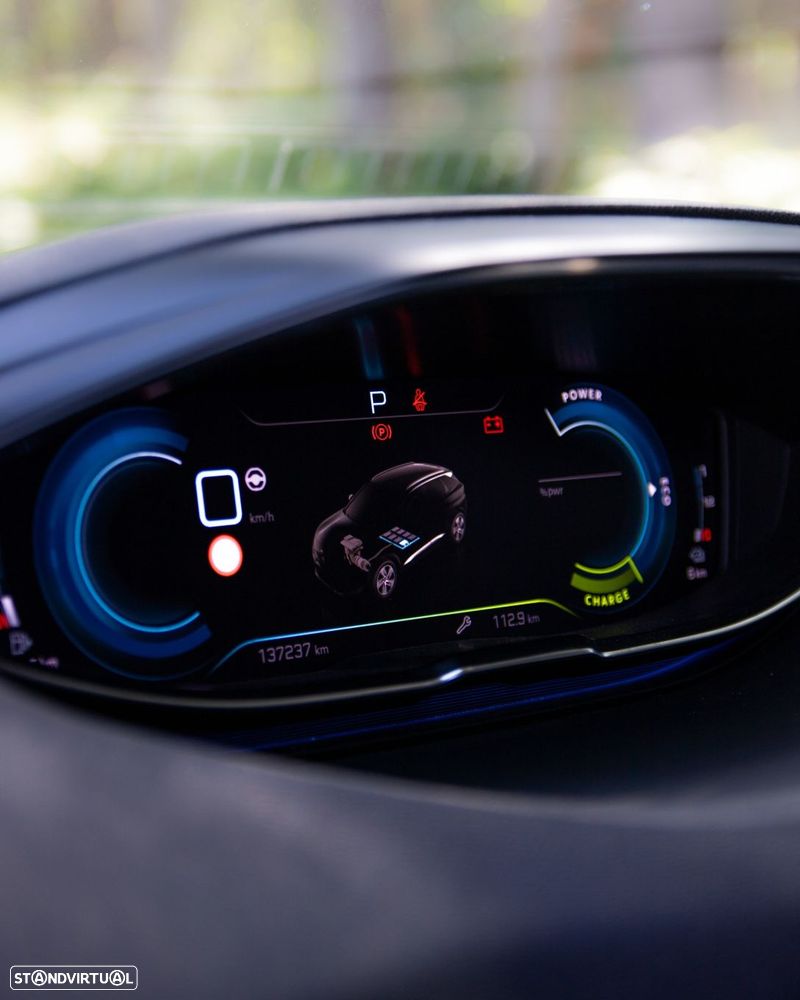 Peugeot 3008 1.6 Hybrid Allure Pack e-EAT8 - 32