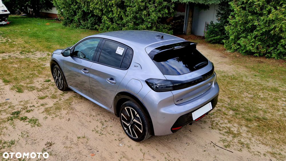Peugeot 208 - 29