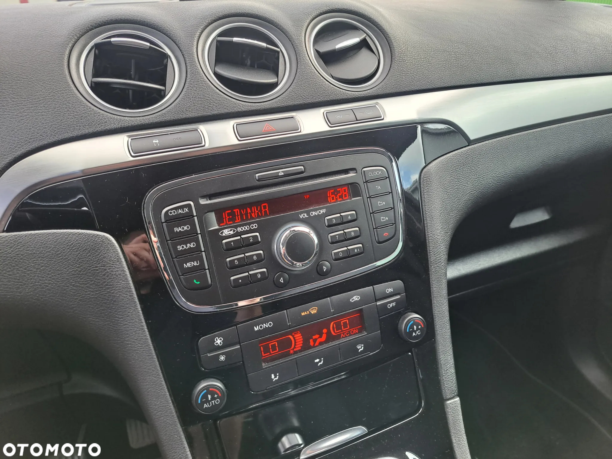 Ford S-Max 2.0 TDCi DPF Titanium - 8
