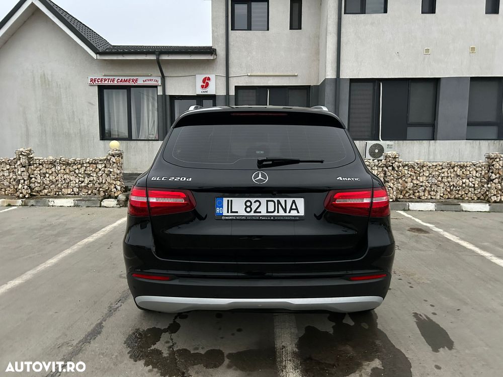Mercedes-Benz GLC 220 d 4MATIC - 12
