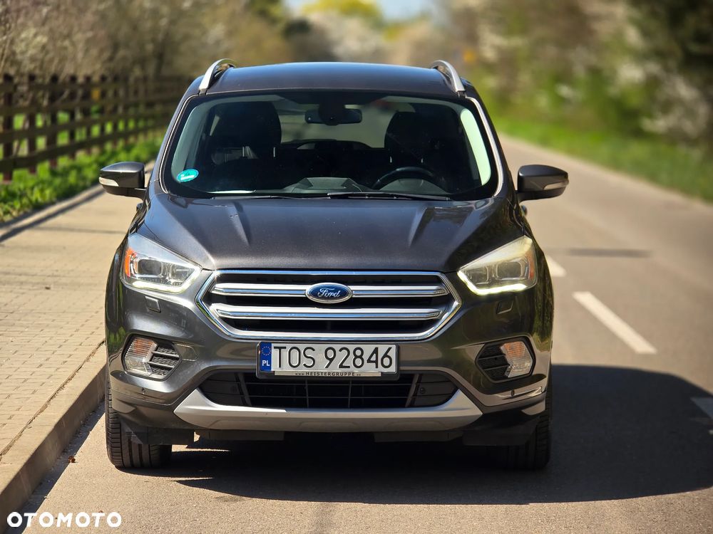 Ford Kuga 1.5 EcoBoost 2x4 Titanium - 11