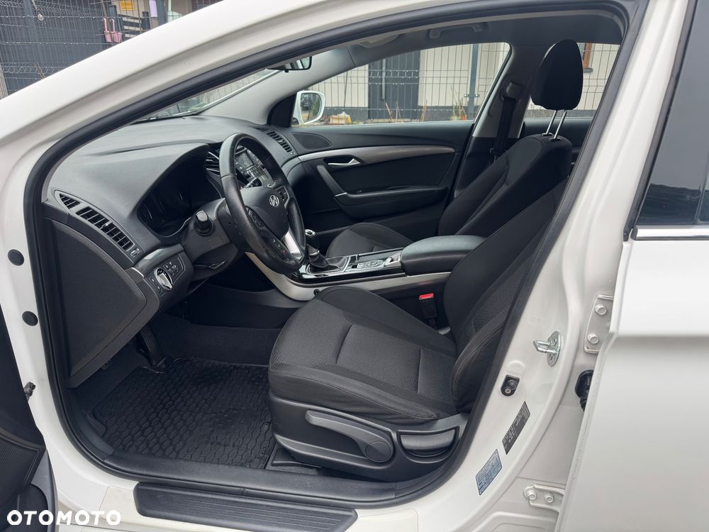 Hyundai i40 i40cw 1.6 Fifa World Cup Edition - 8