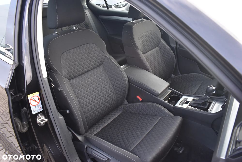 Skoda Superb 2.0 TDI SCR Ambition DSG - 19