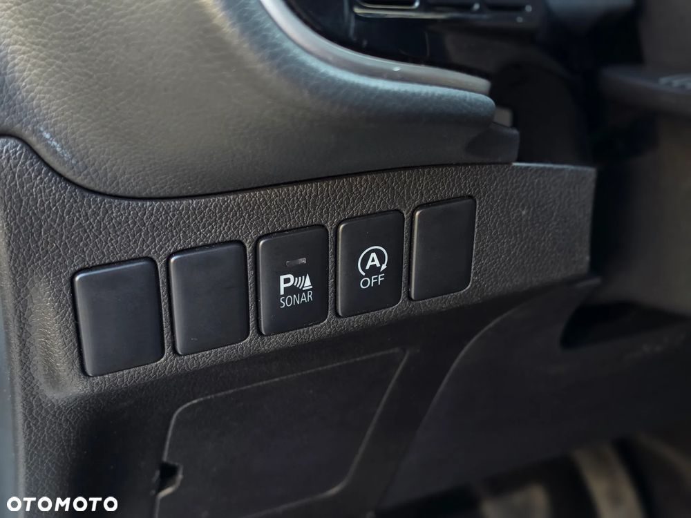 Mitsubishi Outlander - 17