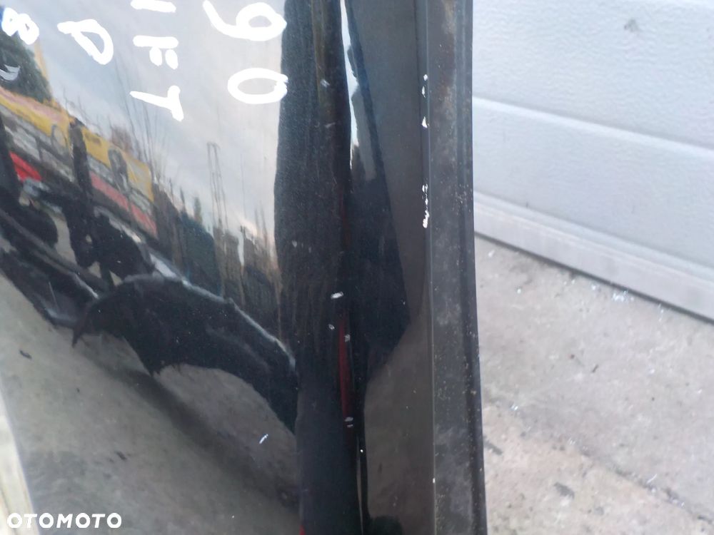 BMW SERIA 3 E90 BŁOTNIK LEWY PRZÓD KOLOR 668 - 4