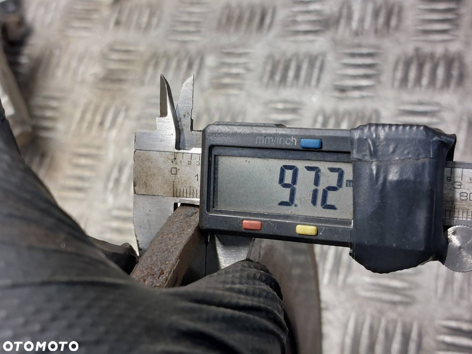 TARCZE HAMULCOWE TYŁ + KLOCKI + ZACISKI AUDI A4 B7 2.0 TDI - 6