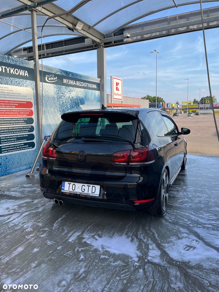 Volkswagen Golf 2.0 TDI DPF GTD - 3