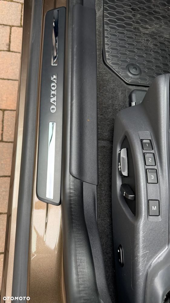 Volvo XC 60 D4 AWD Summum - 12