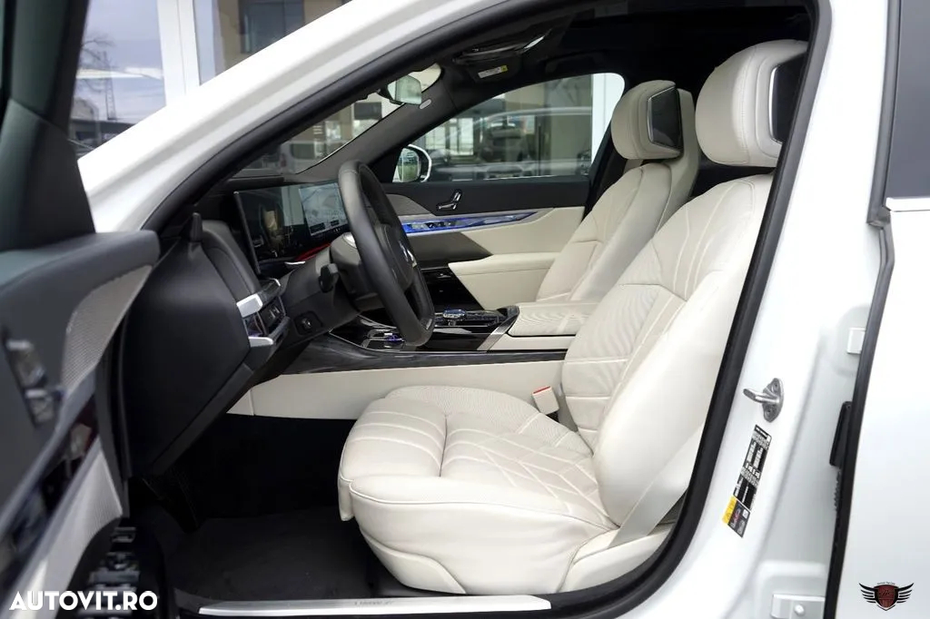 BMW i7 xDrive60 - 17