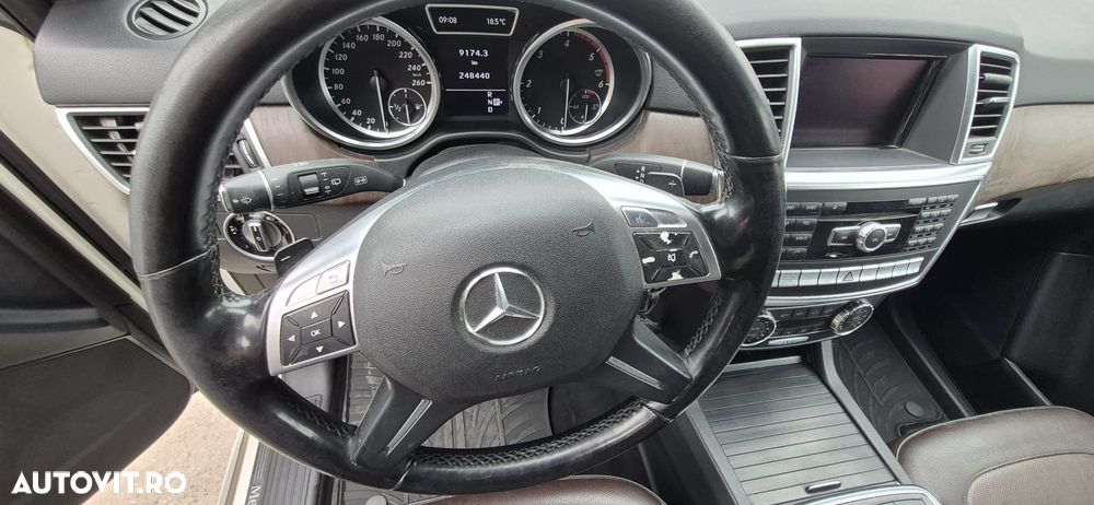 Mercedes-Benz ML - 11