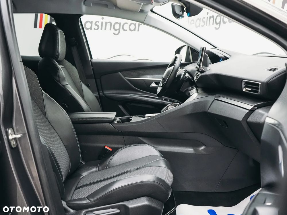Peugeot 3008 225 e-EAT8 Allure - 35