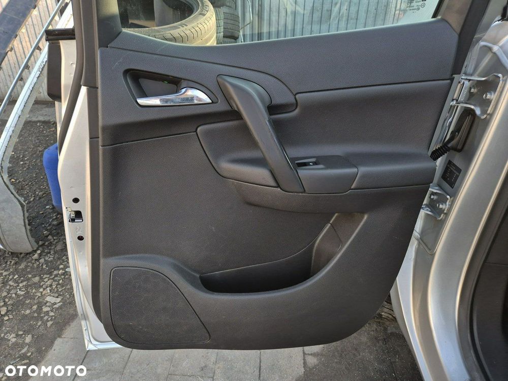 Opel Meriva 1.4 Innovation - 19