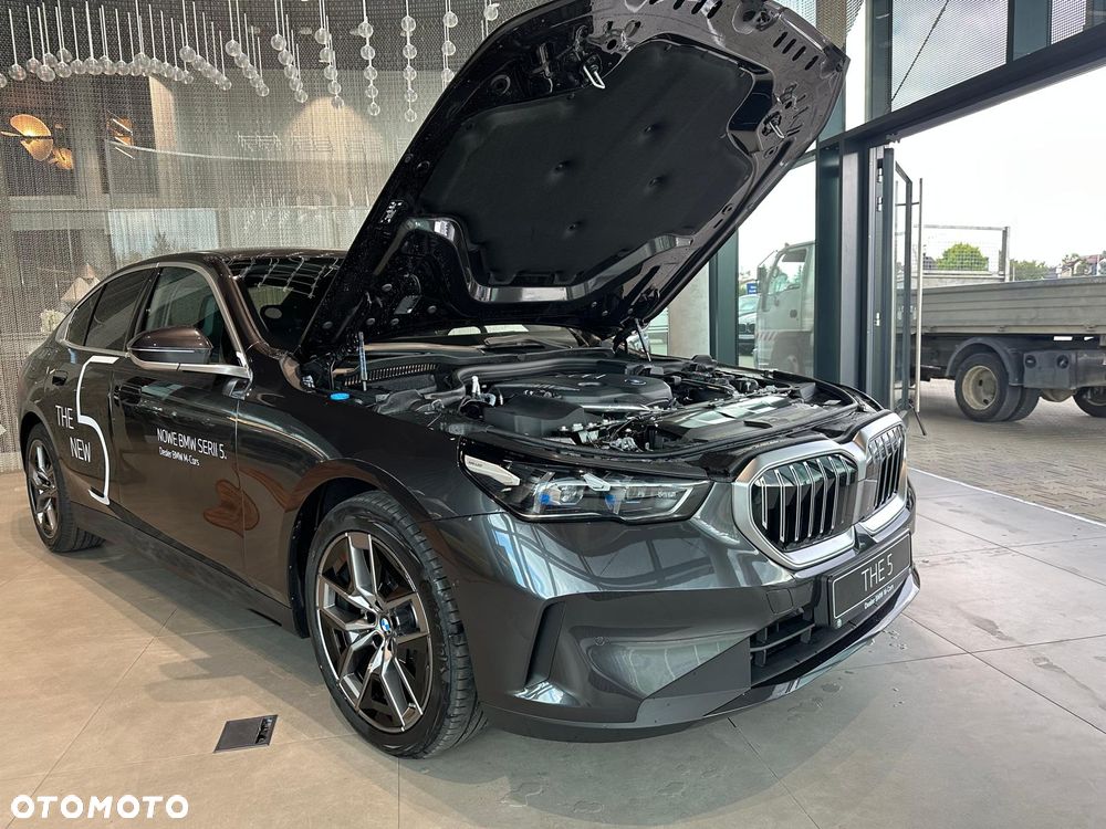 BMW Seria 5 520d mHEV - 18