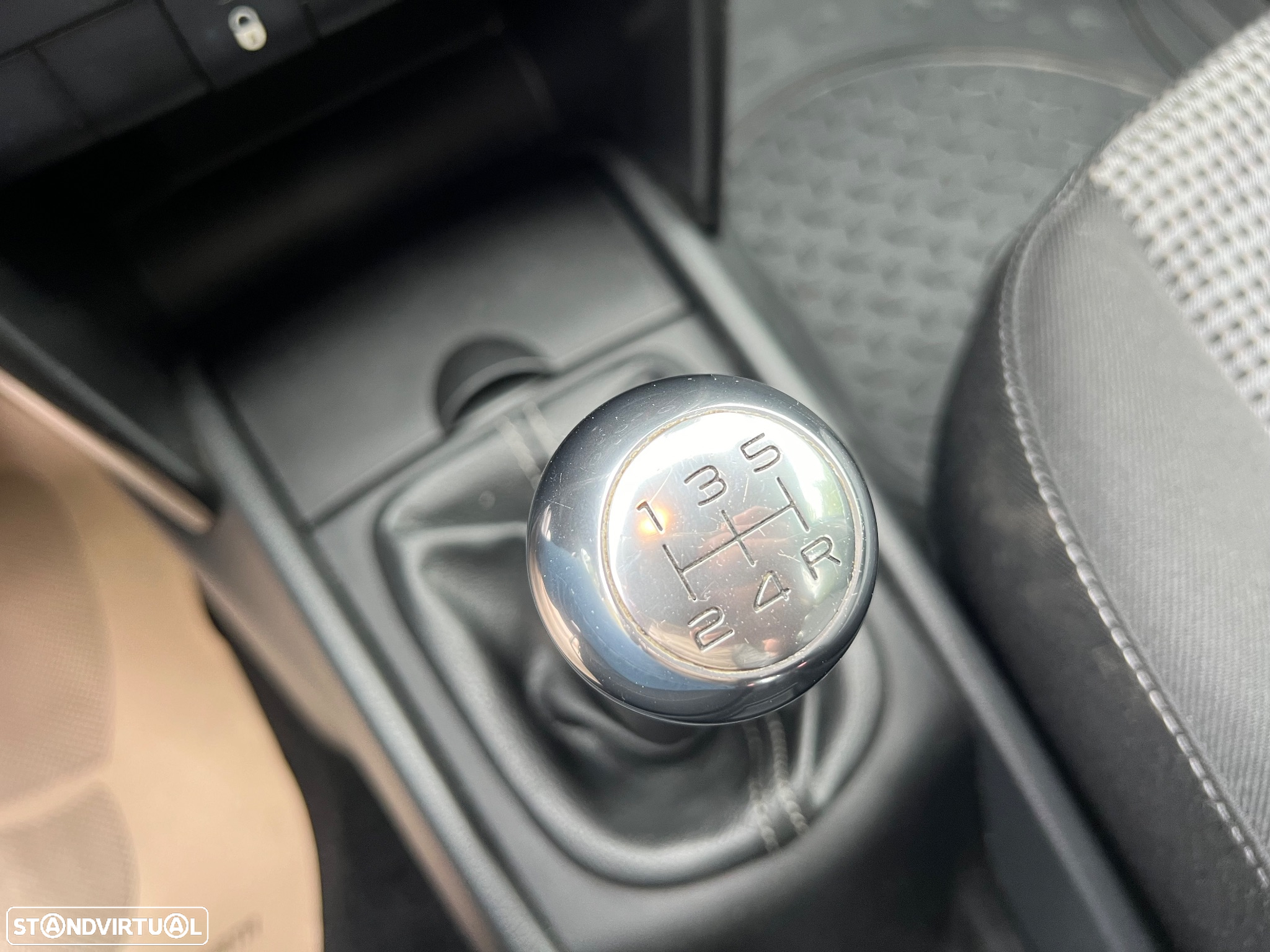 Peugeot 207 1.4 16V SE Sportium - 10