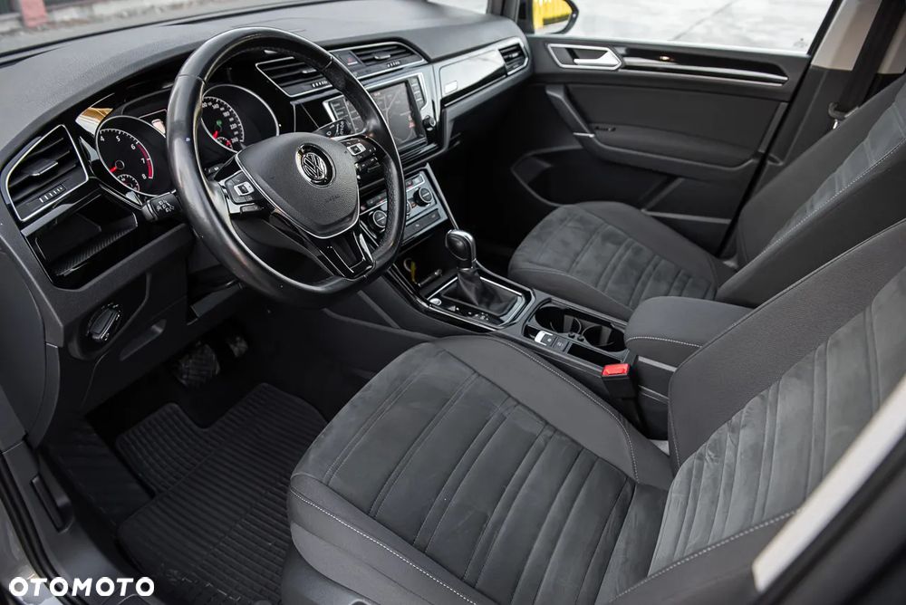 Volkswagen Touran 1.8 TSI (BlueMotion Technology) DSG Highline - 15
