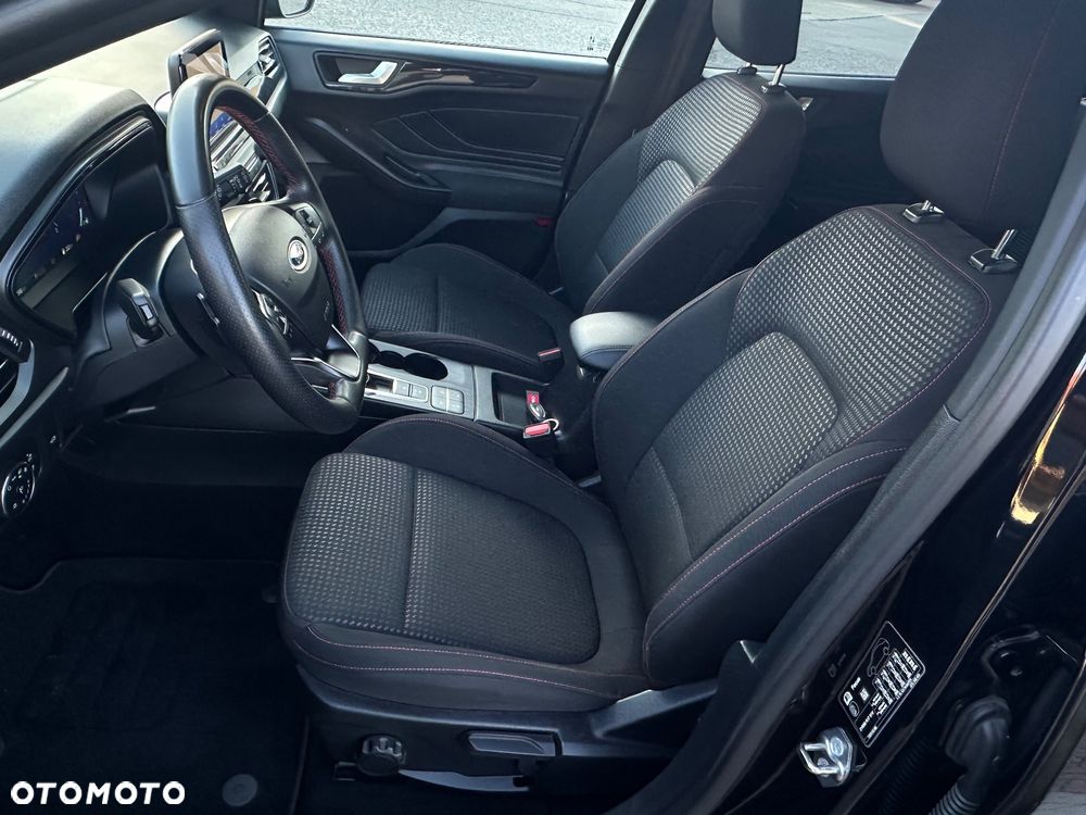 Ford Focus - 12
