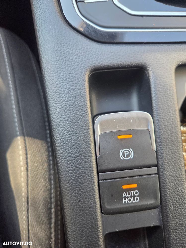 Volkswagen Passat 2.0 TDI SCR DSG Elegance - 14