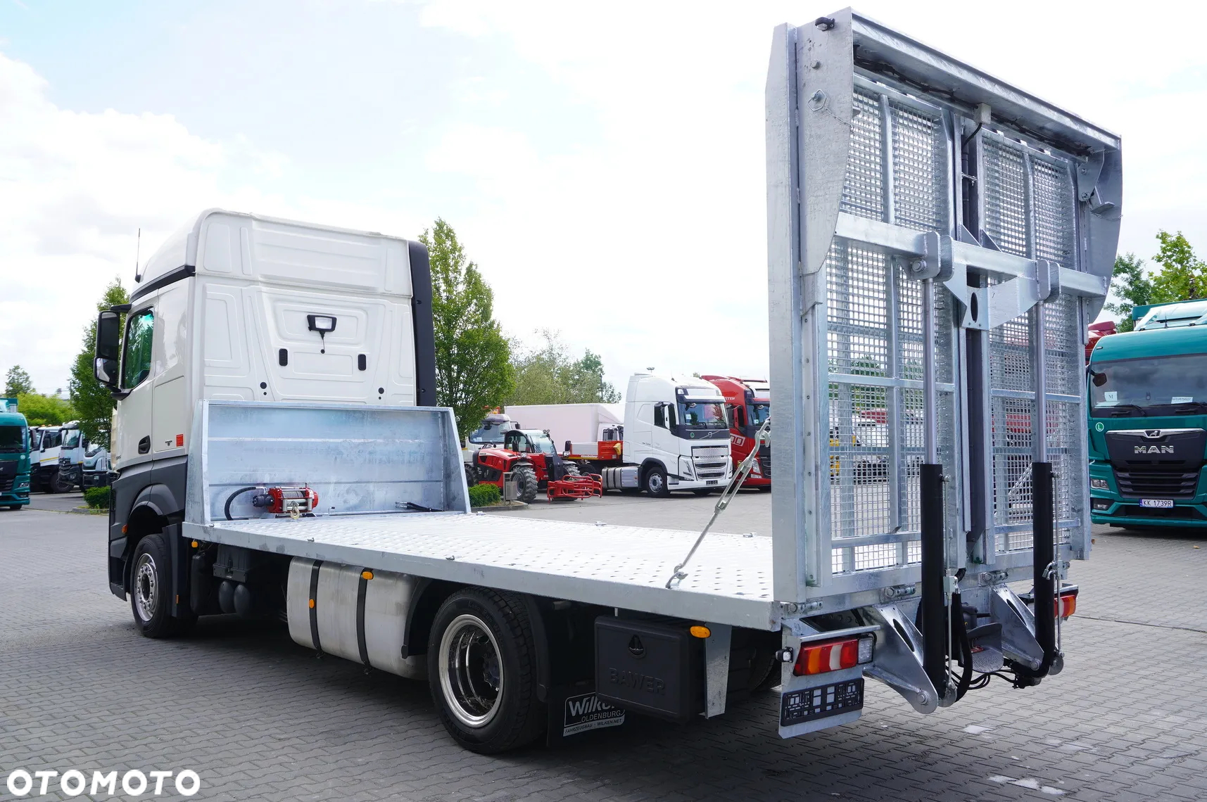 Mercedes-Benz Actros 1845 4×2 E6 / NOWA LAWETA 8,3 m / Kab. sypialna - 14