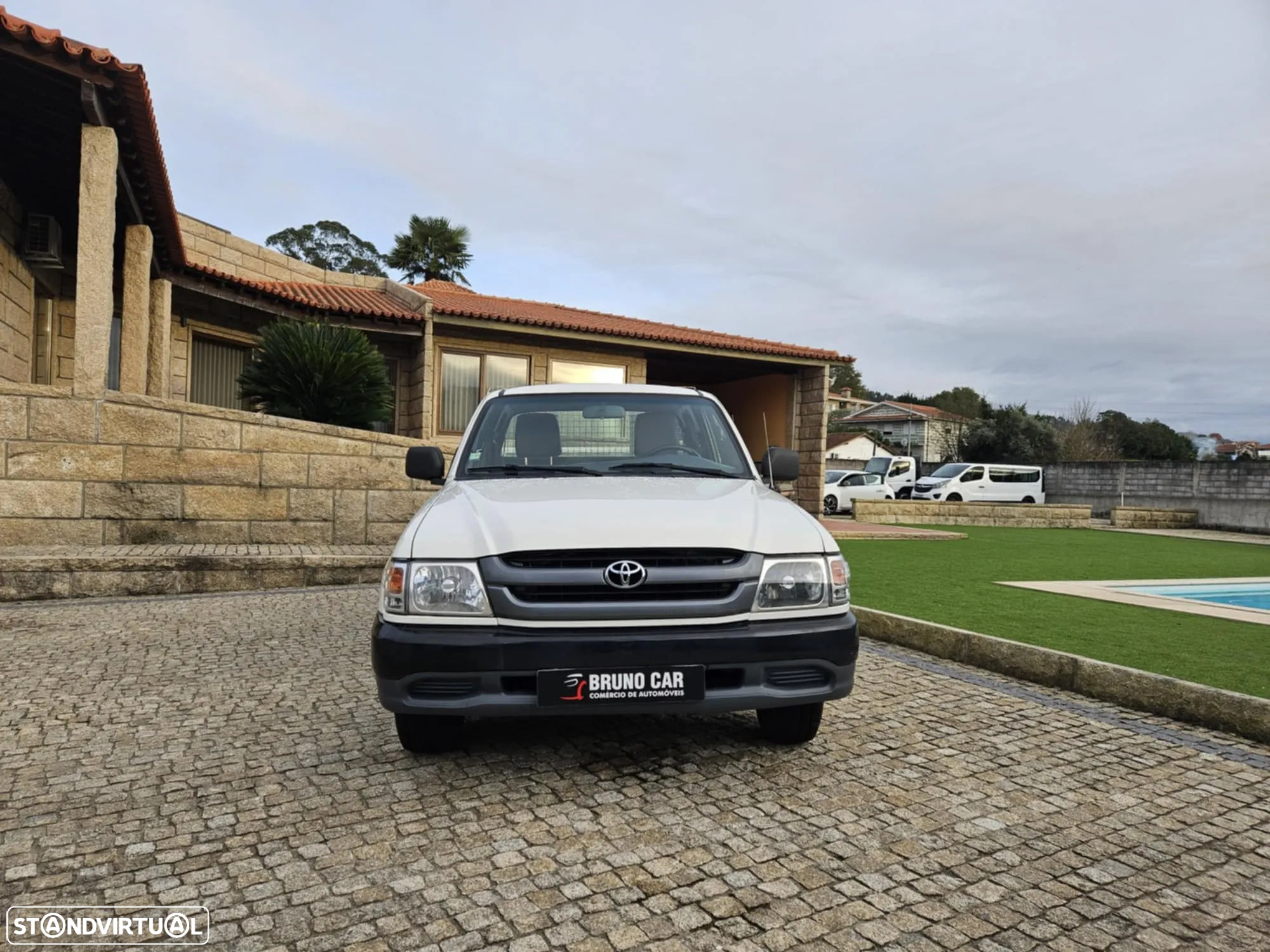 Toyota HILUX KDN 150 - 2